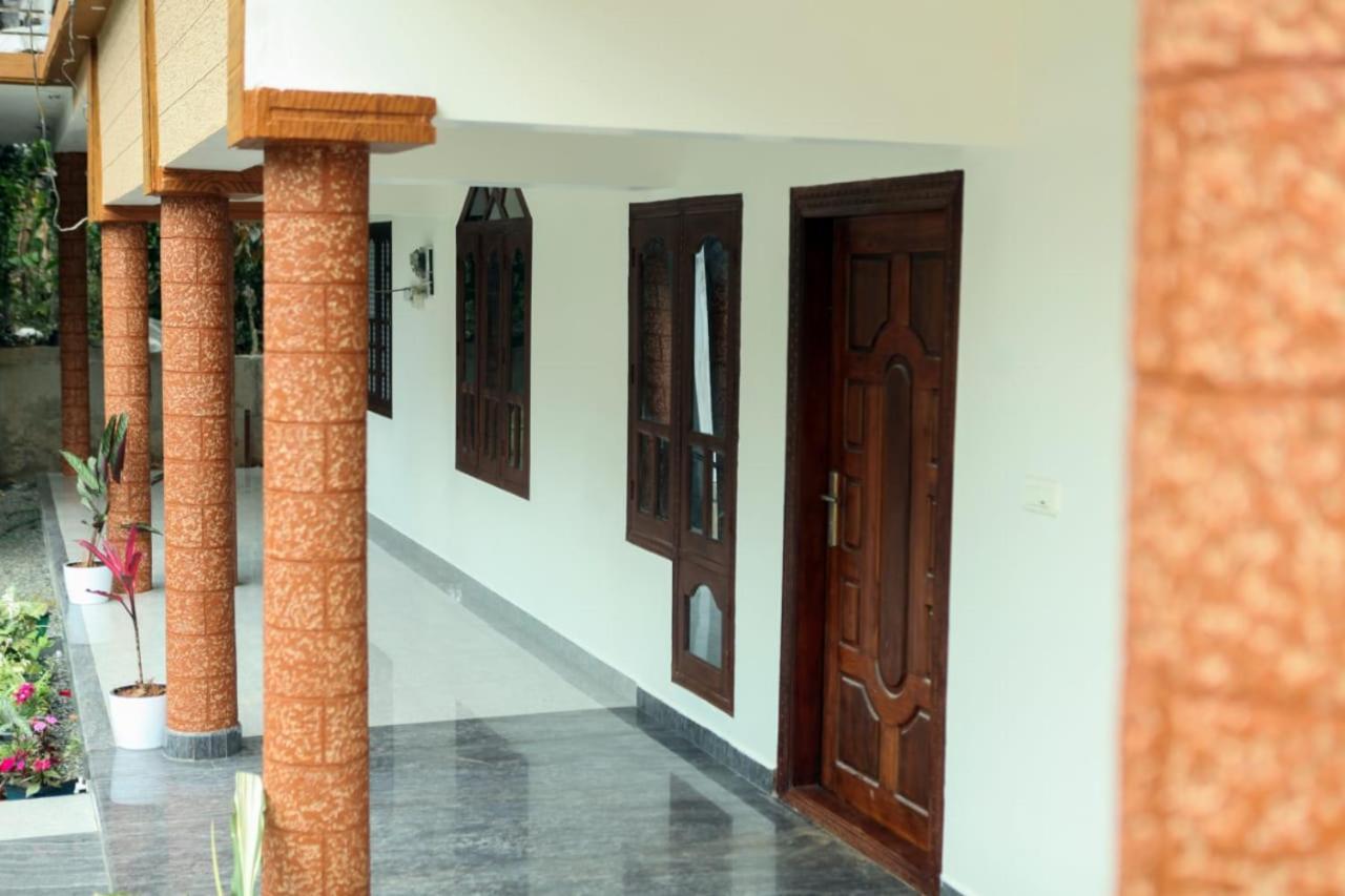 Annus Homestay Ramakkalmedu Exteriér fotografie